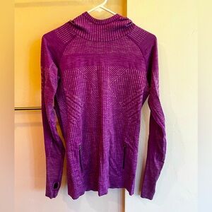 Lululemon run swiftly hooded top size 8